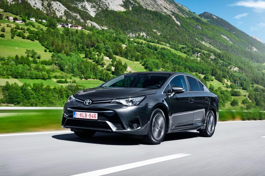  Toyota Avensis Sedan (T270) 2015 года  (фото 2 из 34)